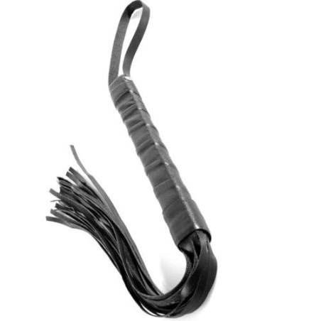 martinet - petit - noir - sm - bdsm - fétish - soumission - domination - fouet